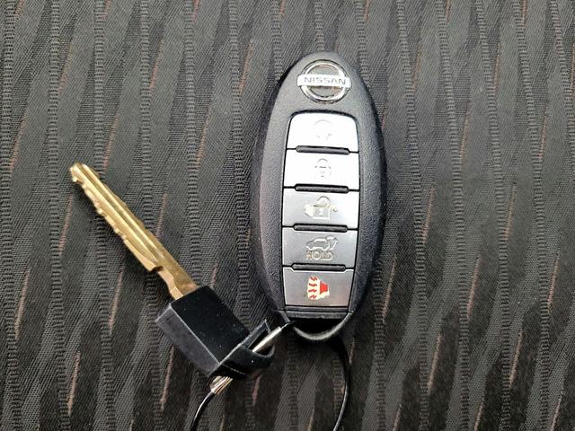 Photo of 2018 Blue Nissan Rogue