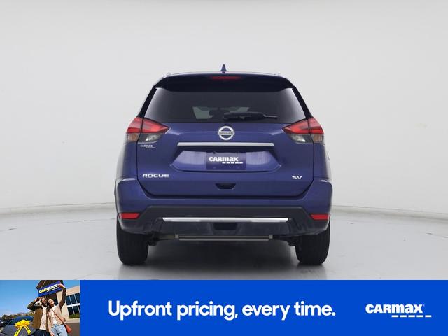 Photo of 2018 Blue Nissan Rogue