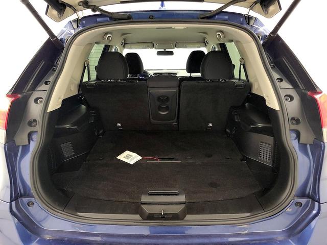 Photo of 2018 Blue Nissan Rogue
