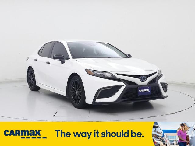2022 Toyota Camry Hybrid