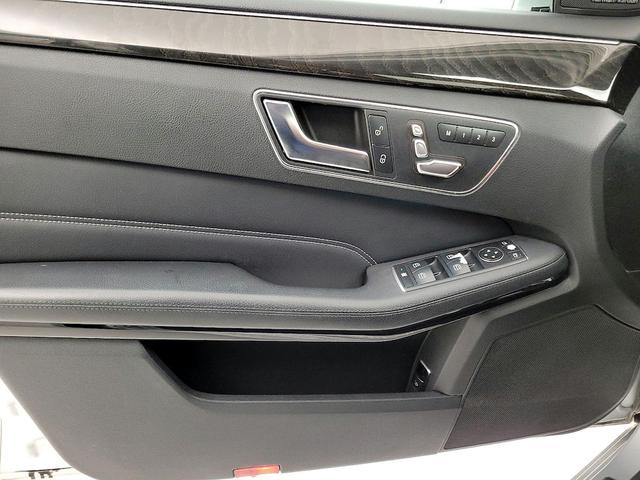 Photo of 2016 Silver Mercedes-Benz E-Class