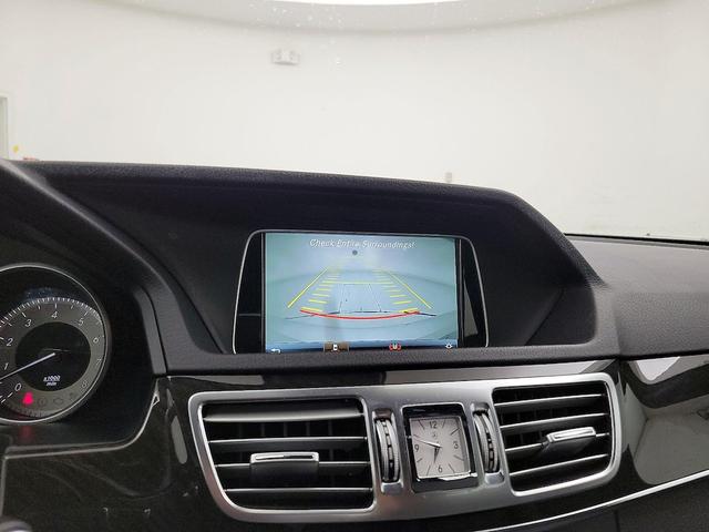 Photo of 2016 Silver Mercedes-Benz E-Class