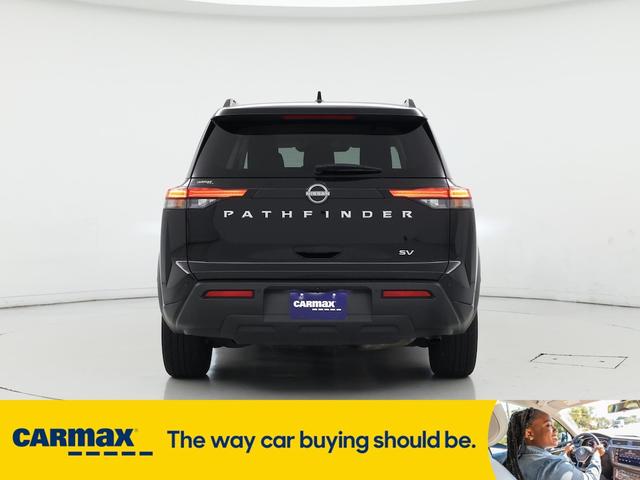 Photo of 2022 Black Nissan Pathfinder