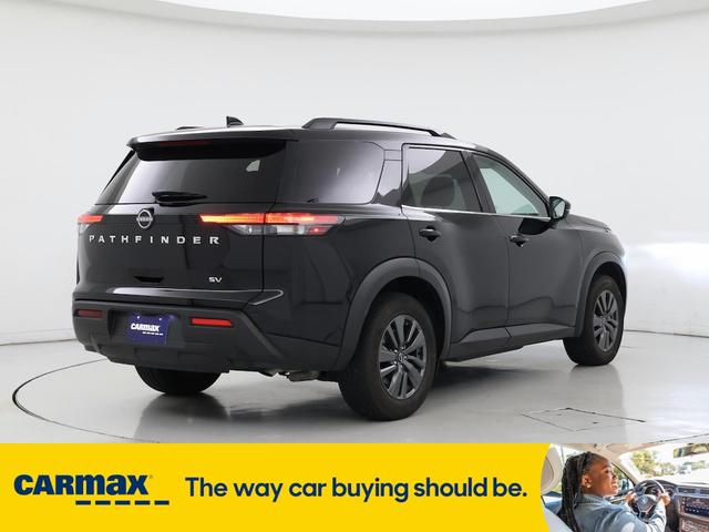 Photo of 2022 Black Nissan Pathfinder