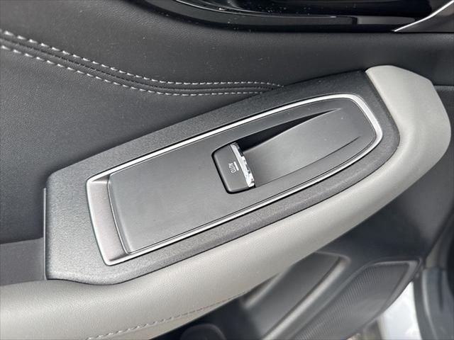 Photo of 2024 Ice Silver Metallic Subaru Outback