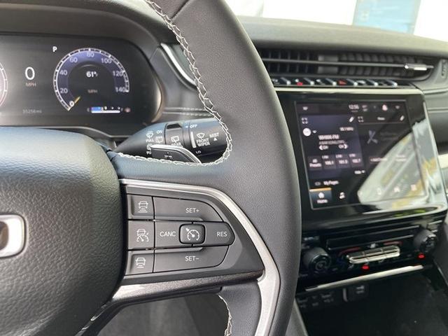 Photo of 2023 Bright White Clearcoat Jeep Grand Cherokee L