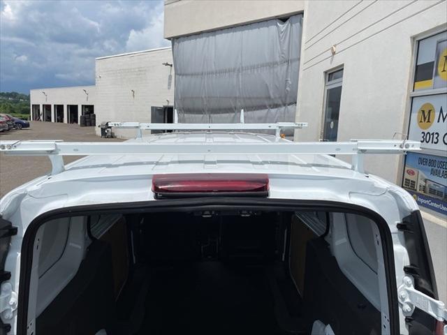 Photo of 2022 Frozen White Ford Transit Connect