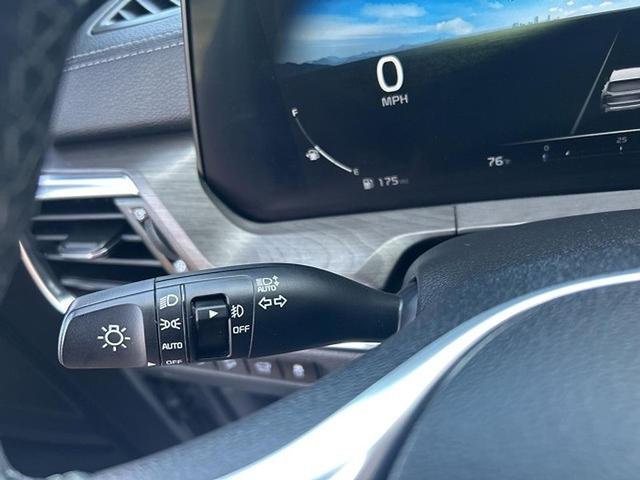 Photo of 2023 Wolf Gray Kia Telluride