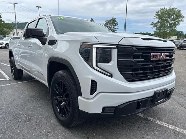 Photo of 2022 Summit White GMC Sierra 1500