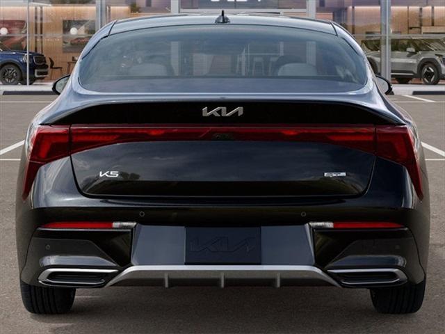 Photo of 2025 Aurora Black Pearl Kia K5