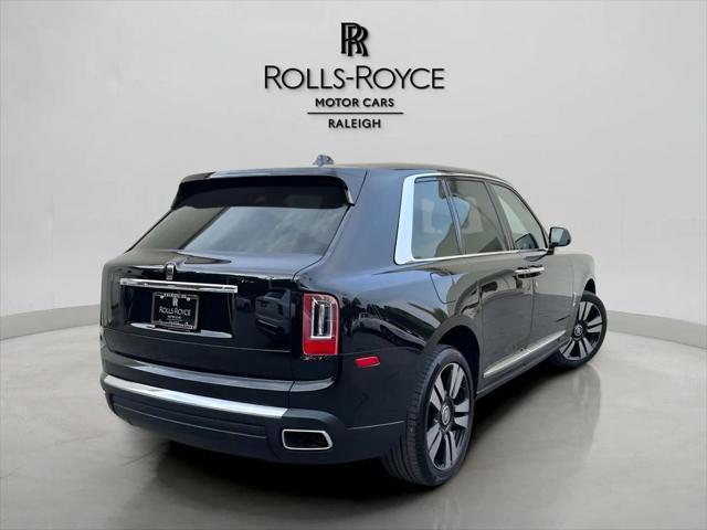 Photo of 2021 Black Rolls-Royce Cullinan