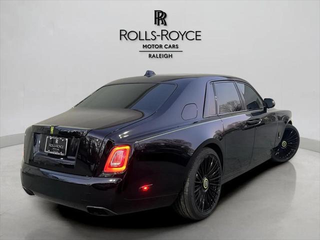 Photo of 2021 Black Rolls-Royce Phantom