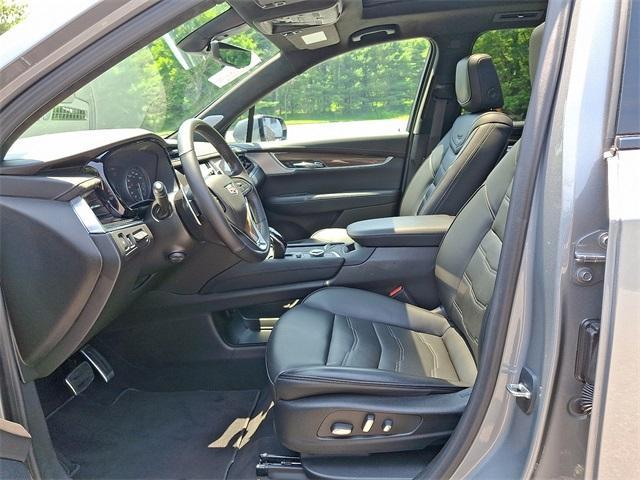 Photo of 2024 Silver Metallic Cadillac XT6