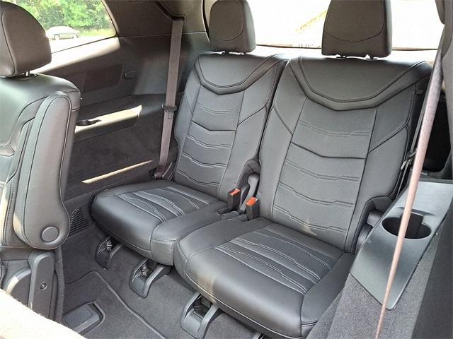 Photo of 2024 Silver Metallic Cadillac XT6