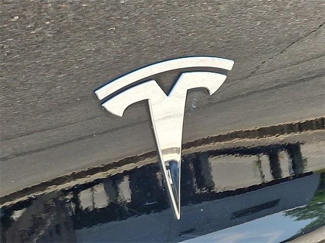 Photo of 2020 Black Tesla Model 3
