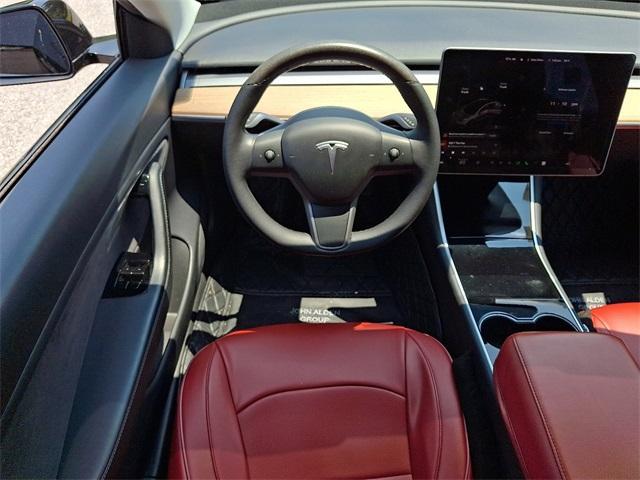 Photo of 2020 Black Tesla Model 3