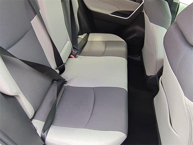 Photo of 2022 White Toyota RAV4 Hybrid