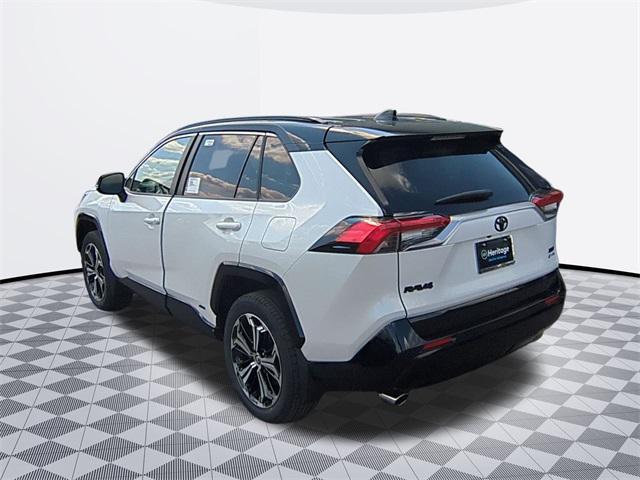 Photo of 2025 Wind Chill Prl Toyota RAV4 Hybrid