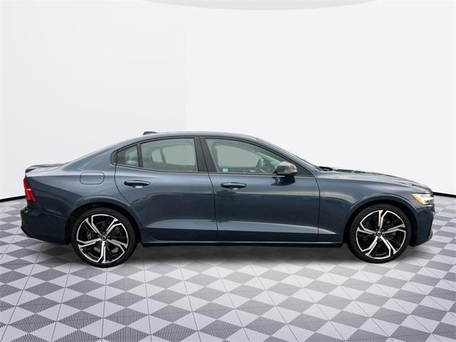 Photo of 2024 Denim Blue Metallic Volvo S60