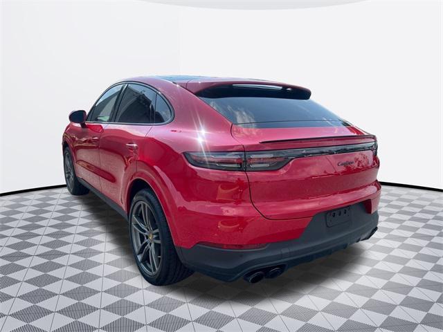 Photo of 2021 Carmine Red Porsche Cayenne