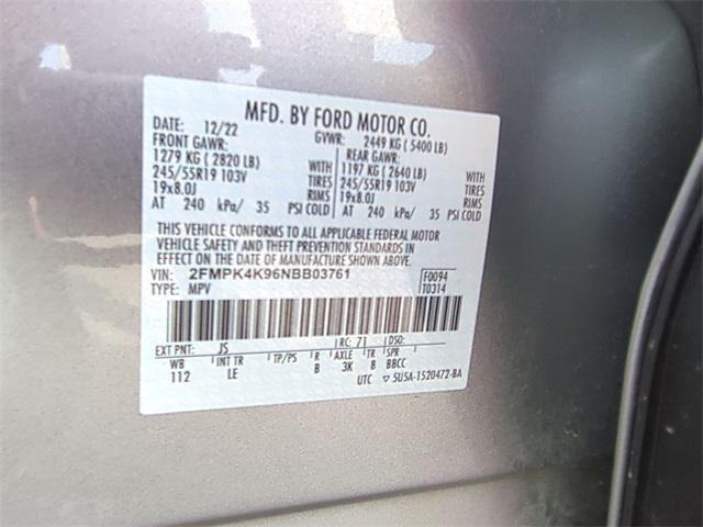 Photo of 2022 Silver Metallic Ford Edge