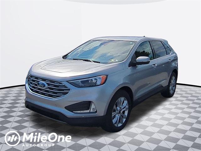 Photo of 2022 Silver Metallic Ford Edge