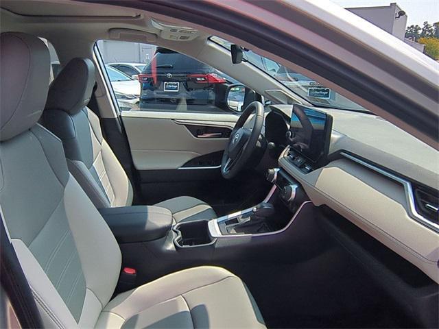 Photo of 2023 Silver Sky Metallic Toyota RAV4