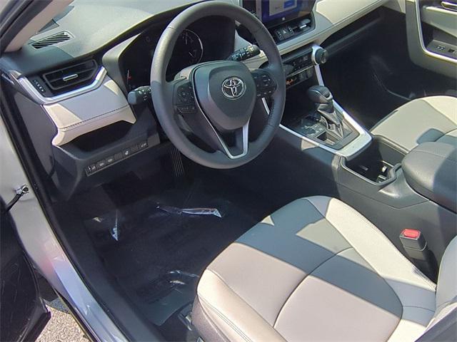 Photo of 2023 Silver Sky Metallic Toyota RAV4