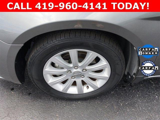 Photo of 2013 Tungsten Clearcoat Metallic Chrysler 200