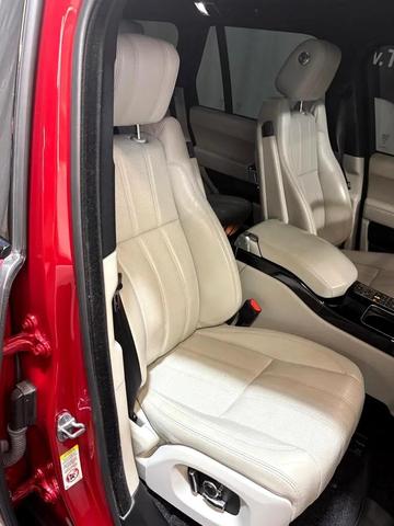 Photo of 2016 RED Land Rover Range Rover