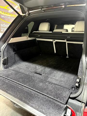 Photo of 2016 RED Land Rover Range Rover