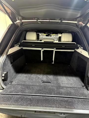 Photo of 2016 RED Land Rover Range Rover
