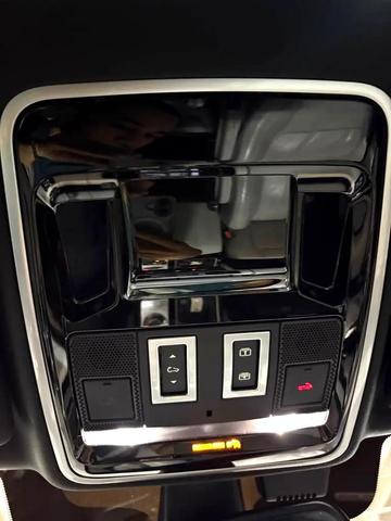 Photo of 2016 RED Land Rover Range Rover
