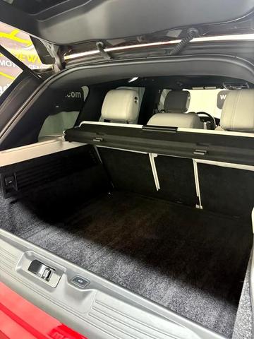Photo of 2016 RED Land Rover Range Rover