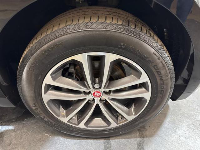 Photo of 2020 BLACK Jaguar F-PACE