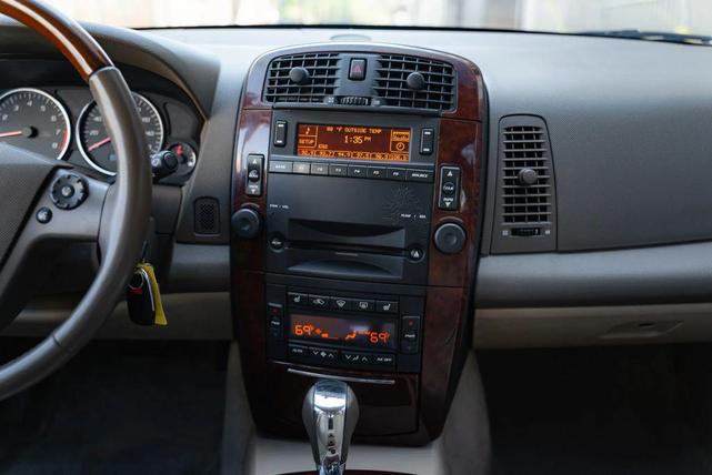 Photo of 2007 Gold Cadillac CTS