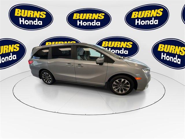 Photo of 2024 Lunar Silver Metallic Honda Odyssey