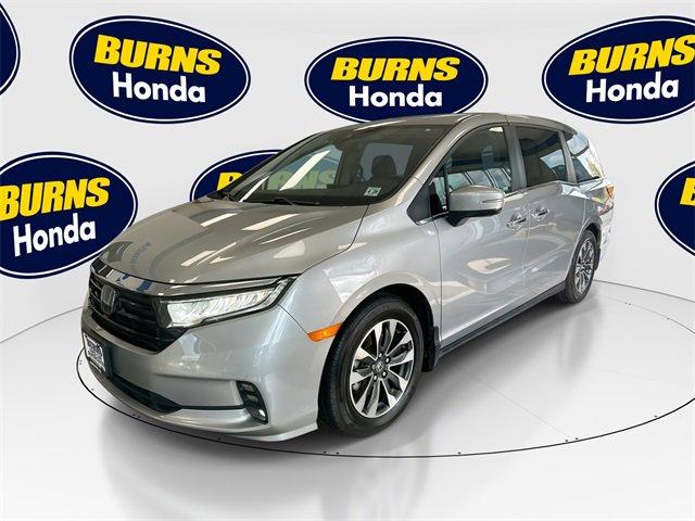 Photo of 2024 Lunar Silver Metallic Honda Odyssey