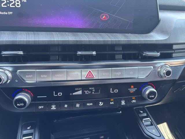 Photo of 2024 Dawning Red Kia Telluride