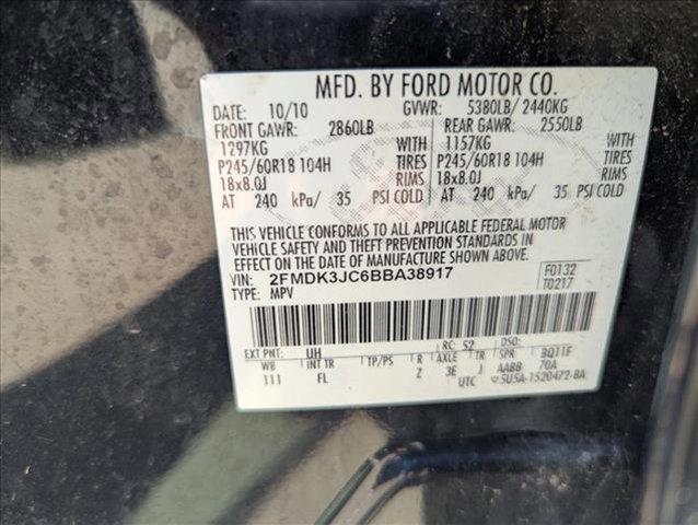 Photo of 2011 Tuxedo Black Metallic Ford Edge