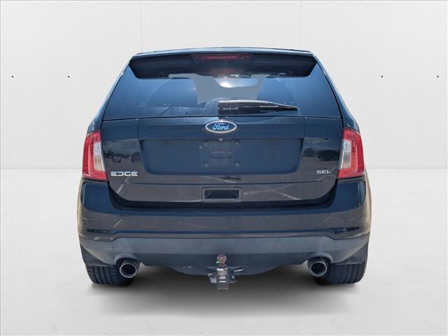 Photo of 2011 Tuxedo Black Metallic Ford Edge