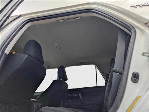Photo of 2018 Super White Toyota 4Runner