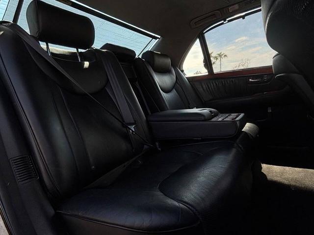 Photo of 2004 Black Onyx Lexus LS 430