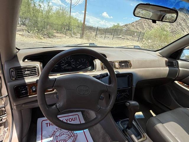 Photo of 1998 Champagne Toyota Camry