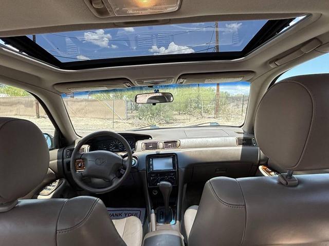 Photo of 1998 Champagne Toyota Camry