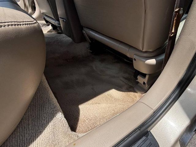 Photo of 1998 Champagne Toyota Camry