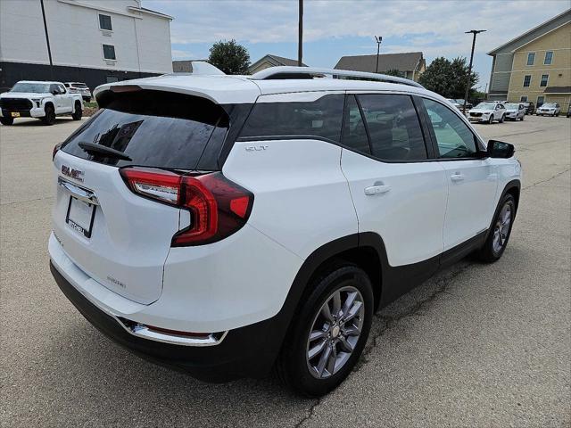 Photo of 2024 Summit White GMC Terrain