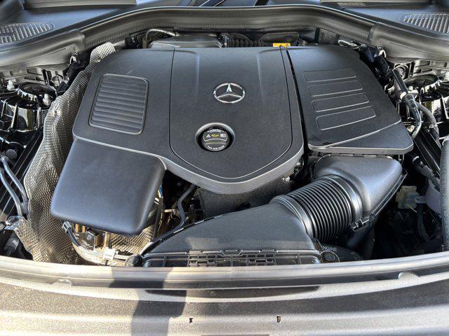 Photo of 2023 Black Mercedes-Benz GLC 300