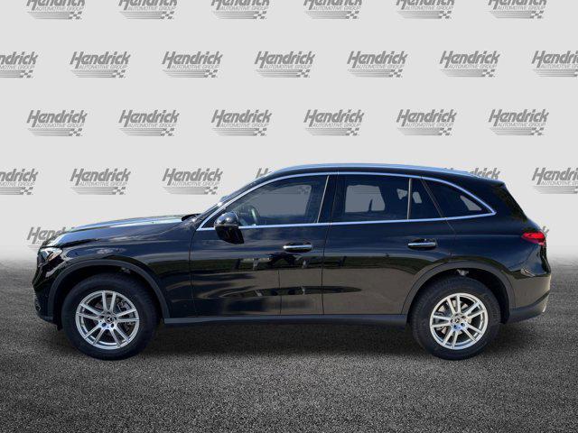 Photo of 2023 Black Mercedes-Benz GLC 300