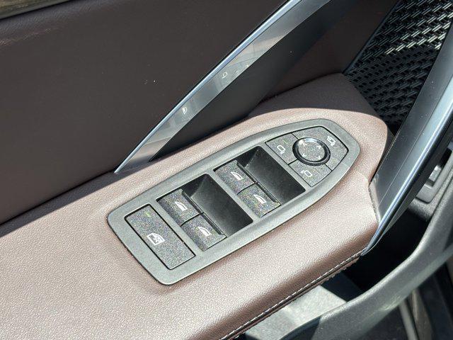 Photo of 2025 Space Silver Metallic BMW X1